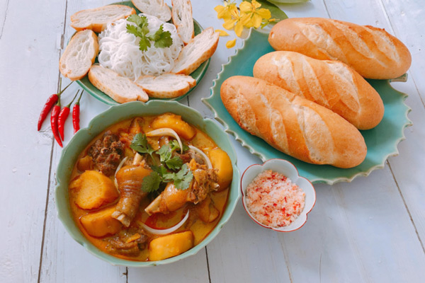CÁCH NẤU CÀ RI VỊT CHUẨN, THƠM NGON KHÓ CƯỠNG