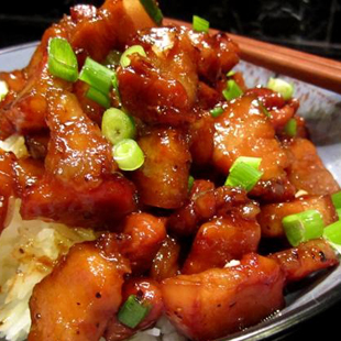 Thịt ba chỉ rang cháy cạnh