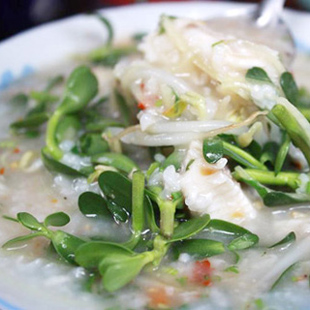 Cháo cá lóc rau đắng